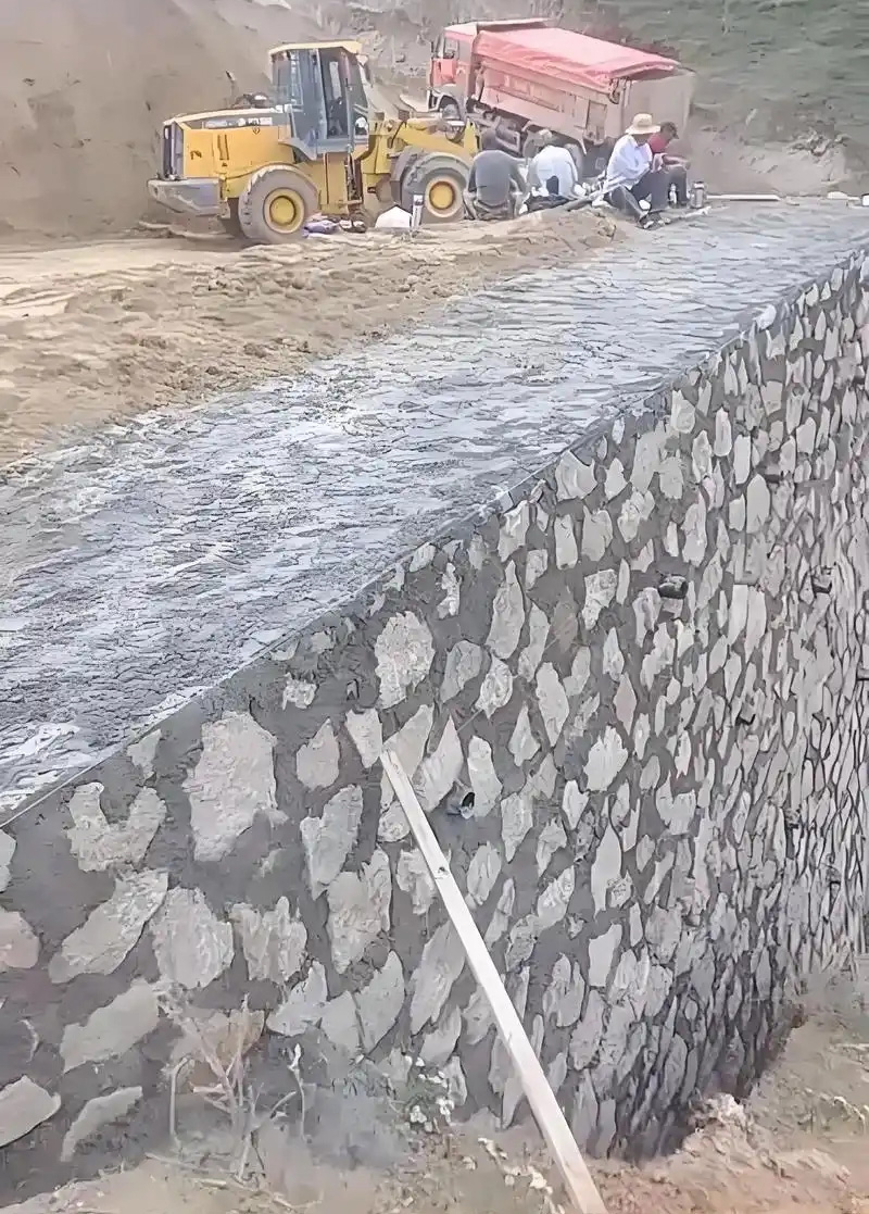 铜陵狮子山区边坡加固